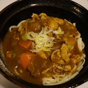 是非ともカレーを残して！蕎麦屋のカレーうどん